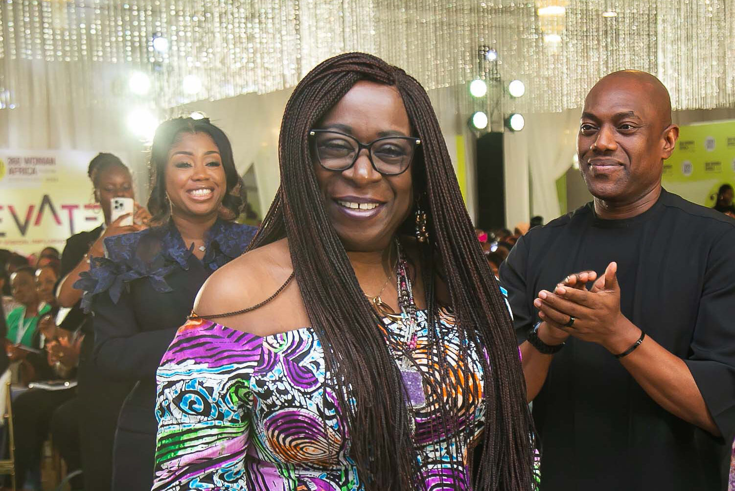 Elevattte2-42ccccc (1)